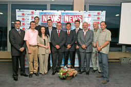 NEWS NOVINSKA FRANŠIZA PRVA NOVINSKA FRANŠIZA Ivo Pukanić, predsjednik uprave NCL Media Grupe, s redakcijom Osijek Newsa, jednog od 13 News izdanja