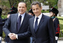 Silvio Berlusconi i Nicolas Sarkozy (Reuters)