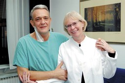 DOKTOR KOJI JE BIO OPERIRAN - JOSIPA PALADINA, priznatog neurokirurga, operirala je američka neurokirurginja Beverly C. Walters zbog problema s vratnom kralježnicom