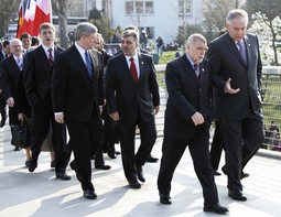 PREDSJEDNIK Stjepan Mesić i premijer Ivo Sanader na proslavi 60. godišnjice NATO-a 4. travnja u njemačkom gradu Kehlu 
