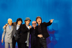 Redatelj Martin Scorsese s grupom Rolling Stones na otvaranju Berlinalea, gdje je premijerno predstavio dokumentarac o Stonesima 'Shine a Light';
