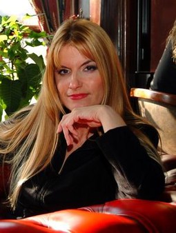 Po broju prodanih knjiga, ukupno oko 52 tisuće, Arijana Čulina zauzela je prvo mjesto na ljestvici najprodavanijih domaćih pisaca.