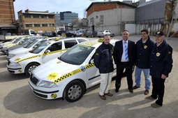 Vozač taksija Bojan Mance, Kosta Minovski, vlasnik Cammea, Petar Dimov, glavni voditelj i Stjepko Geričić, voditelj call centra (foto: Krasnodar Peršun)