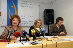 Mensura Dražić,Katarina Katavić i Jadran Zdunić iz Koalicije udruga za zdravstvo; foto: Davor Višnjić/Večernji list 