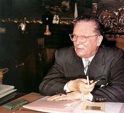 JOSIP BROZ TITO od 1945. do 1948. imao je tajno ime Fridrih Fridrihovič Valter i sovjetskim špijunima je pružao  podatke o komunistima u KPJ