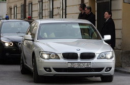 Iako nema službenih potvrda, Sanaderov luksuzni BMW najvjerojatnije se vraća proizvođaču
