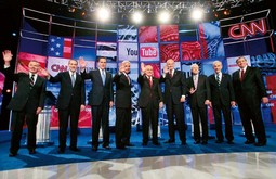 RON PAUL (drugi zdesna) s republikanskim
predsjedničkim kandidatima uoči debate
organizirane na Floridi u studenome 2007