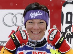 Karthrin Zettel po drugi je puta slavila u veleslalomu na austrijskom snijegu, prvu je pobjedu zabilježila na početku sezone u Soeldenu