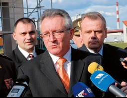 Željko Goršić (desno) smatra se najbližim suradnikom ministra obrane Branka Vukelića 