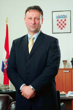 BERISLAV RONCEVIC was the Interior Minister at the time, and Nacional has learned that he at least once rejected Benko's request that he recall the protection
