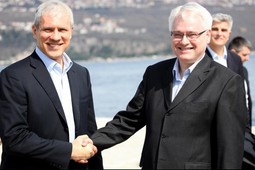 Predsjednik Josipović i njegov srpski kolega Tadić