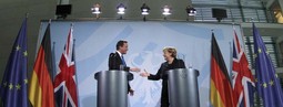 Britanski premijer James
Cameron s njemačkom
kancelarkom Angelom Merkel