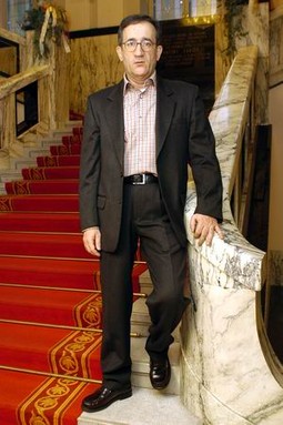 Kada ga je HDZ postavio za nositelja saborske izborne liste u Istri, tvrdio je da je već godinama aktivni HDZ-ovac i da njegova nominacija nije iznenađenje.