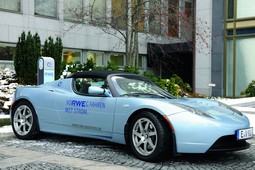 RWE Tesla Roadster