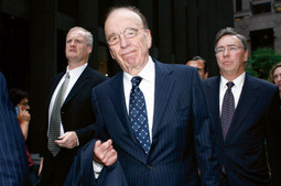RUPERT MURDOCH, vlasnik i predsjednik kompanije News Corp, nakon prvog sastanka s članovima obitelji Bancroft na Wall Streetu početkom srpnja