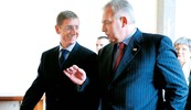 OPASAN DOGOVOR Ivo Sanader i Ferenc Gyurcsány, hrvatski i mađarski premijer, javno su se založili za zamjenu dionica Ine i MOL-a, kojom bi Mađari stekli dodatnih 19 posto hrvatske naftne kompanije