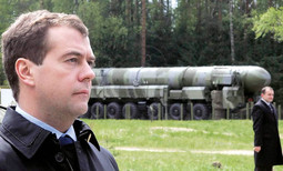 DMITRIJ MEDVJEDEV, ruski predsjednik, protivi se postavljanju američkog raketnog u Poljsku i Češku