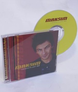 Variations Part I & II drugi je album koji je Maksim Mrvica izdao za diskografsku kuću EMI Classics, a sadrži novu kolekciju klasičnih i pop tema snimljenih u Velikoj Britaniji i Hrvatskoj.