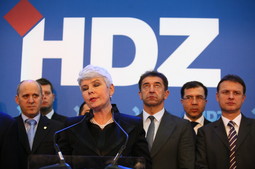 Jadranka Kosor silom želi ostati na čelu HDZ-a