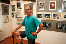 ŽELIMIR KOŠČEVIĆ, muzejski savjetnik u Foto galeriji Lang u Samoboru, odabrao je 60-ak aktova 25 hrvatskih fotografa