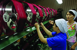 Golem udjel tekstila u kineskom izvozu osnova je za druge kineske ekonomske planove jer Kina želi u sljedećoj fazi izvoziti i robe više tehnologije, u što se sada snažno investira