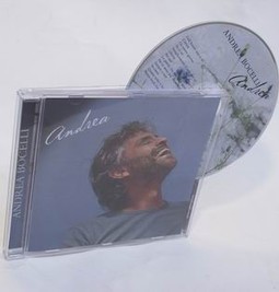 Andrea Bocelli, jedinstven, svestran i inovativan pjevač osebujna glasa, objavio je četvrti studijski crossover album "Andrea" s 13 popularnih pjesama poput "Dell'amore non si sa" i "Semplicemente".