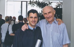 Viktor Žmegač s unukom koji je diplomirao građevinu