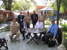 HRVATSKA DELEGACIJA uoči početka Konferencije u vrtu glavnog zapovjedništva ISAF-a