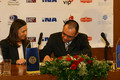 Predsjednica Uprave VIPNeta Marie-Helene Magenschab i predsjednik Uprave NCL Media grupe Ivo Pukanić prilikom potpisivanja ugovora o partnerstvu