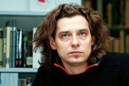 PETER ZILAHY, mađarski pisac i fotograf poznat po svojim putopisima, osobito u Njemačkoj gdje živi