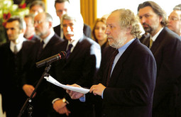 OSOBNI ANIMOZITET Predsjednik HND-a Zdenko Duka sudjelovao je u kampanji protiv Ive Pukanića otkako je ovaj u siječnju 2008. kritizirao Dukin govor na novogodišnjem primanju na Pantovčaku