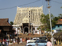 Sri Padmanabhaswamy hram (Wikipedia)