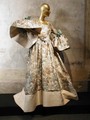 Svečana haljina izložena u muzeju u Bukureštu