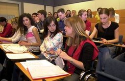 Na zagrebačkom Ekonomskom fakultetu 26. svibnja po zadnji put je predstavljena ovogodišnja akcija "Top stipendija za top studente.