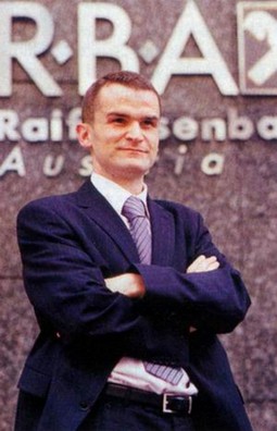 Nakon glavne ekonomistice Privredne banke Zagreb Martine Delić, u ministarstvo financija odlazi i prvi analitičar Raiffeisen banke Ante Žigman.