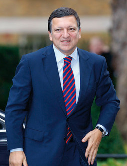 Za Blaira Guéguen smatra da je presudno oblikovao Europsku komisiju koju vodi J. M. Barroso