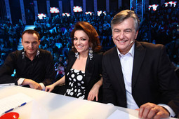 Enis Bešlagić, Nina Badrić i Dubravko Merlić; Foto: Nova Tv