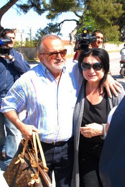 Mirko Cetinski prilikom puštanja supruge Vinke iz istražnog zatvora (Pixsell)