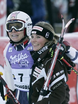Manuele Moelgg (lijevo) i Lara Gut, drugo i treće plasirane skijašice današnjeg veleslaloma