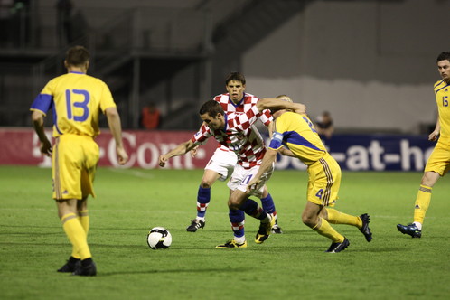 Darijo Srna i Anatolij Timoščuk na utakmici Hrvatske i Ukrajine u Zagrebu (Foto: Igor Šoban)