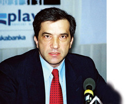 Ivan Štokić, predsjednik uprave Riječke banke, na dan izbijanja afere, u petak 8. ožujka, podigao je sa svoje devizne štedne knjižice 520.000 eura