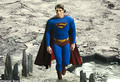 2. 'Povratak Supermana' drugi je najskuplji film svih vremena, u njega je uloženo 268,5 milijuna dolara, a 2006. prikazivanjem u kinima zaradio je tek 400 milijuna