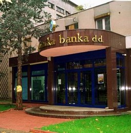 Privremena upraviteljica Hercegovačke banke Toby Robinson ponudila je na prodaju ovu banku po cijeni od 68 milijuna dolara.