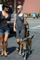 Kate Bosworth u kupovinu odlazi s prijateljicom ali i sa svojim psom (klikni i povećaj!)