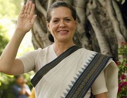 Sonia Gandhi je odmah najavila da Kongres počinje pregovore o vladinoj koaliciji, prešutjevši hoće li biti premijerka