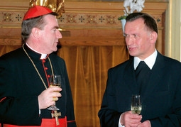 Kardinal Bozanić nije liberal, ali je daleko od desne politike kakvoj je skloniji zagrebački pomoćni biskup Valentin Pozaić
