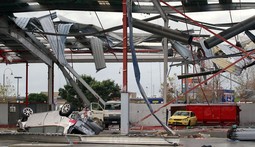 Nevjerojatni su razmjeri štete nakon tornada (Reuters)