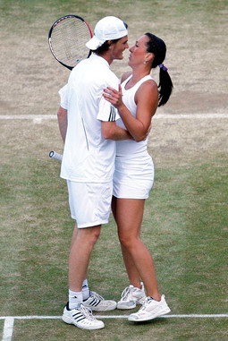 JELENA JANKOVIĆ i Britanac Jamie Murray s kojim je osvojila Wimbledon 2007.