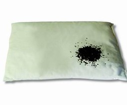 Ovaj jastuk sam "diše" i regulira vlagu i toplinu pa je znojenje znatno manje nego kod uobičajenih jastuka napunjenih perjem ili poliesterom