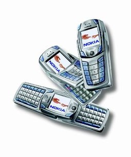 Nokia 6820 novi je telefon s mobilnom tipkovnicom koja se može pomicati u pet smjerova.
